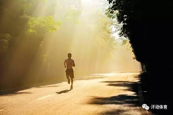 中长跑运动员训练方法_长跑运动员的训练_员长跑训练运动方法中错误的是