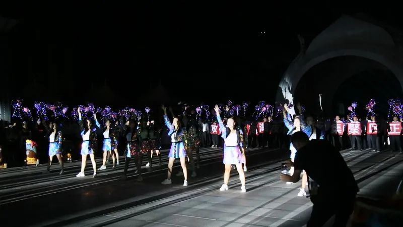 敦化歌曲_敦煌舞蹈广场舞_敦化广场舞