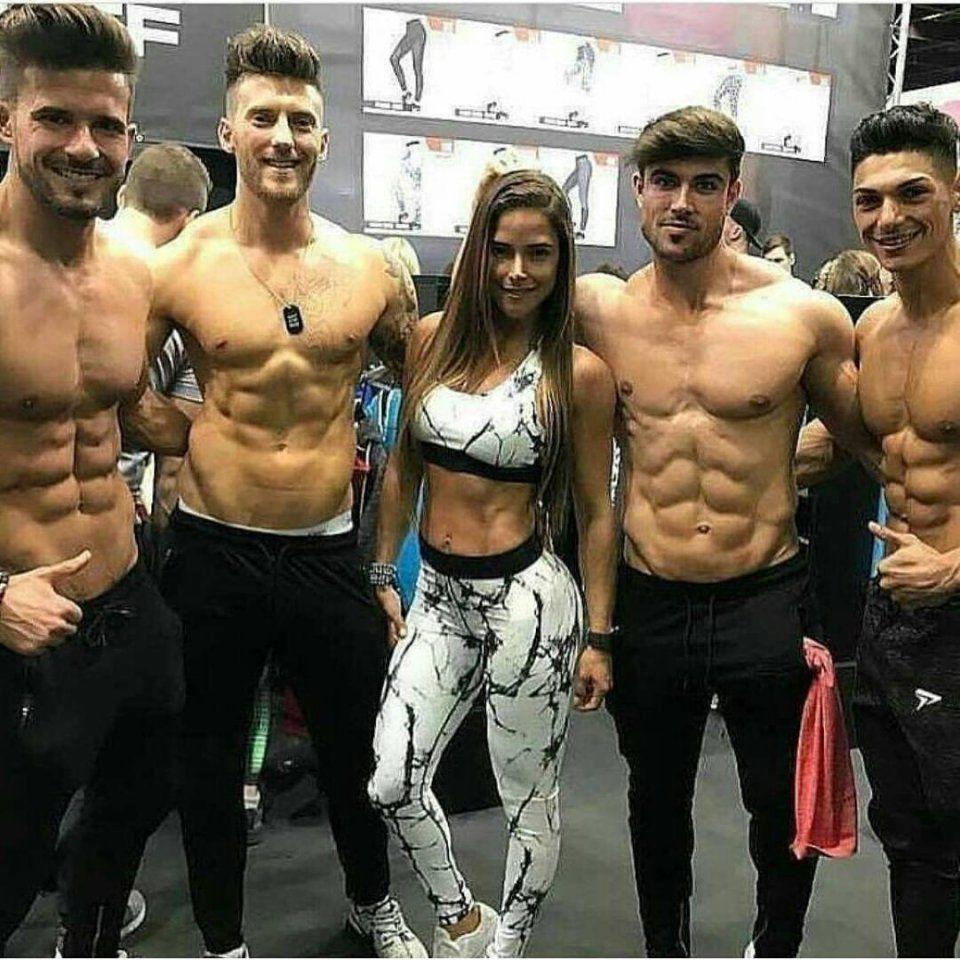 手套新手健身怎么用_新手健身手套_健身手套紧一点好还是松一点好