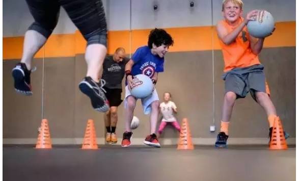 kaiyun官方网app下载app 青少年应该怎样进行力量训练？