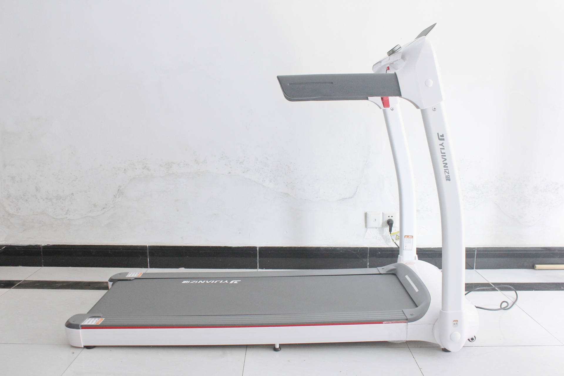 pg电子娱乐平台 每逢佳节胖三斤？华为智选亿健精灵S7跑步机，宅家健身好选择