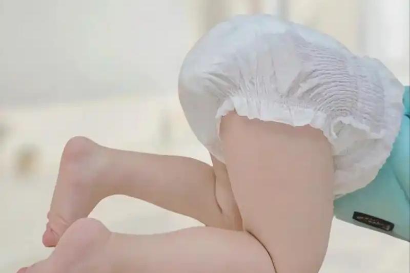 纸尿裤穿到几岁合适_什么时候可以训练幼儿大小便_如何判断孩子是否准备好脱纸尿裤