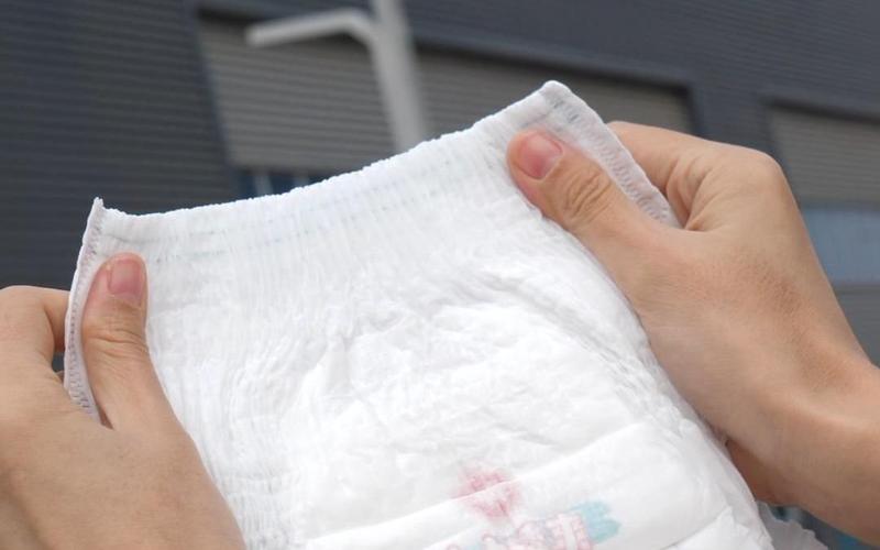 纸尿裤最佳戒除时间_宝宝膀胱发育与纸尿裤依赖性研究_什么时候可以训练幼儿大小便