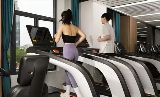 社恐友好健身房_社区运动器材有哪些_3块钱一次健身