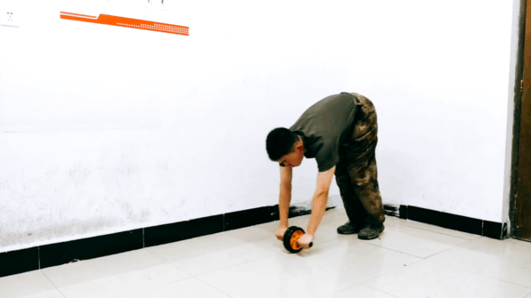 问鼎娱官网app下载入口 兵哥哥教你“解锁”极难腹肌轮