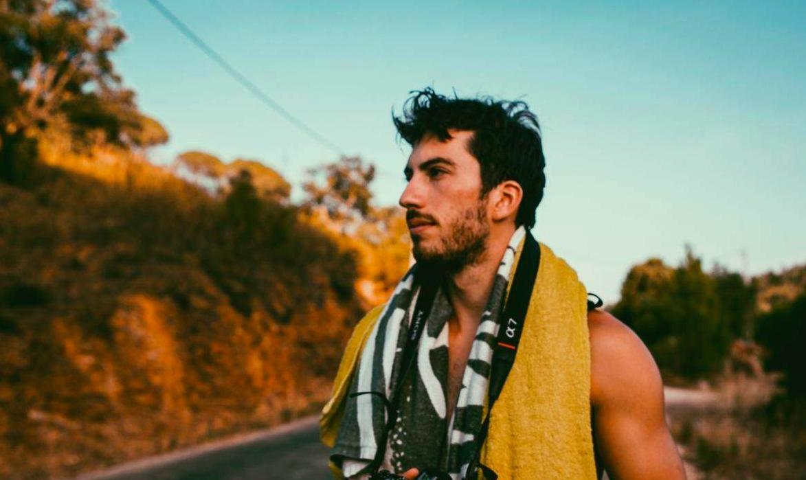 免费健身方法_开始健身没钱怎么做_健身护腕有什么用