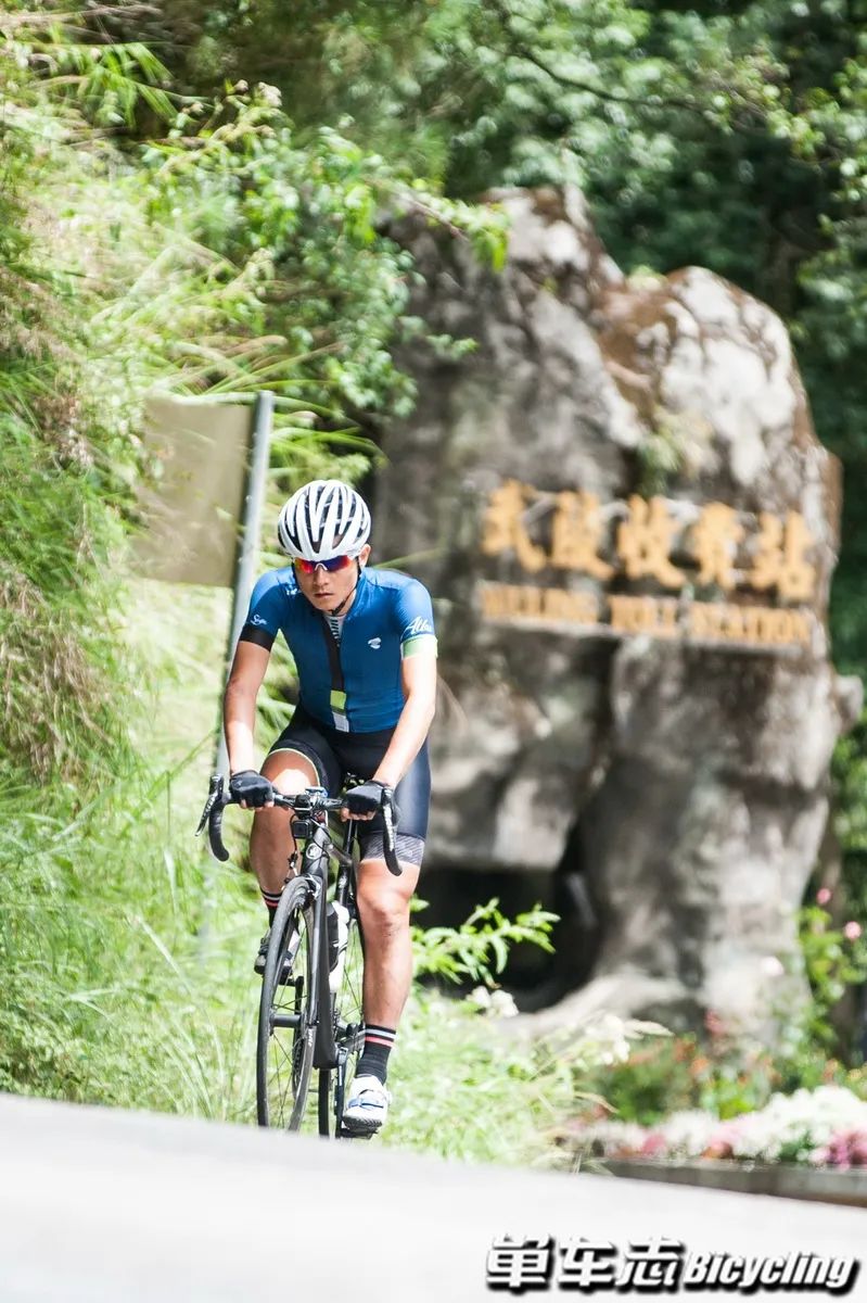 全指手套与半指手套区别_自行车手套选购指南_健身手套尺寸