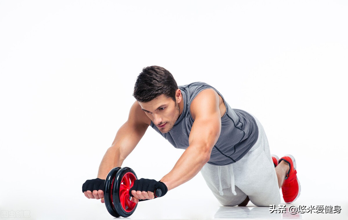 每天做50个健腹轮一个月能出腹肌吗_健腹轮训练方法_腹肌轮几个轮的好