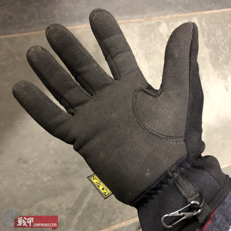 Fast-Fit绝缘版手套评测_健身手套尺寸_战术手套测评