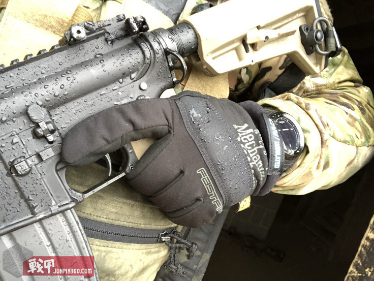 Fast-Fit绝缘版手套评测_健身手套尺寸_战术手套测评