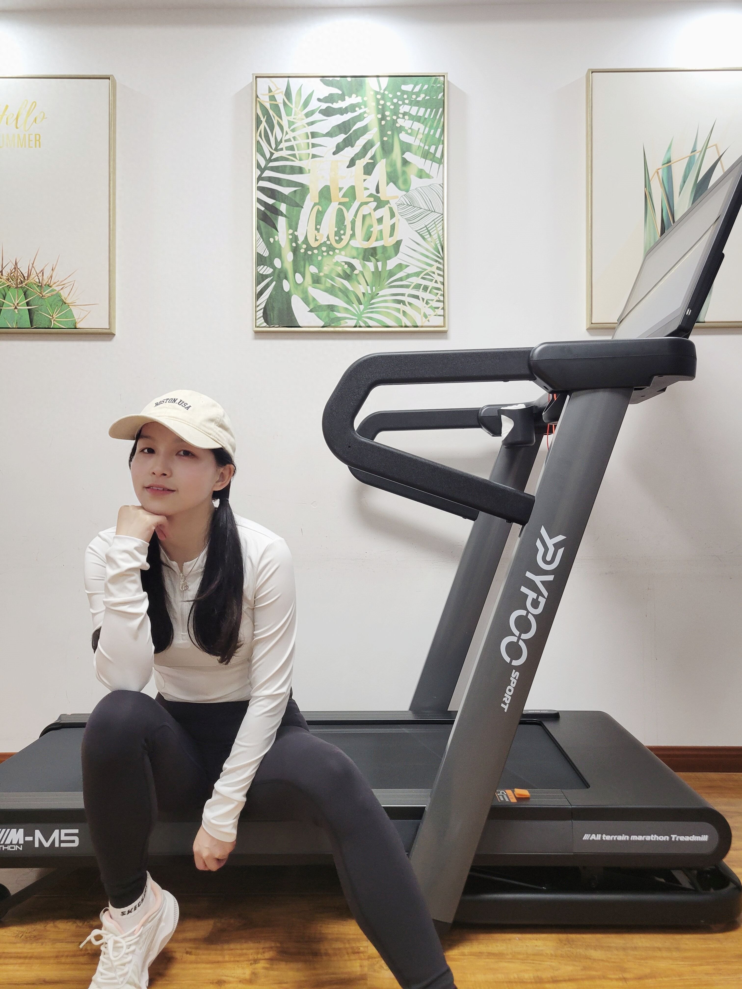 pg娱乐电子游戏 居家健身减脂最优解！易跑M5马拉松跑步机使用体验（附选购攻略）