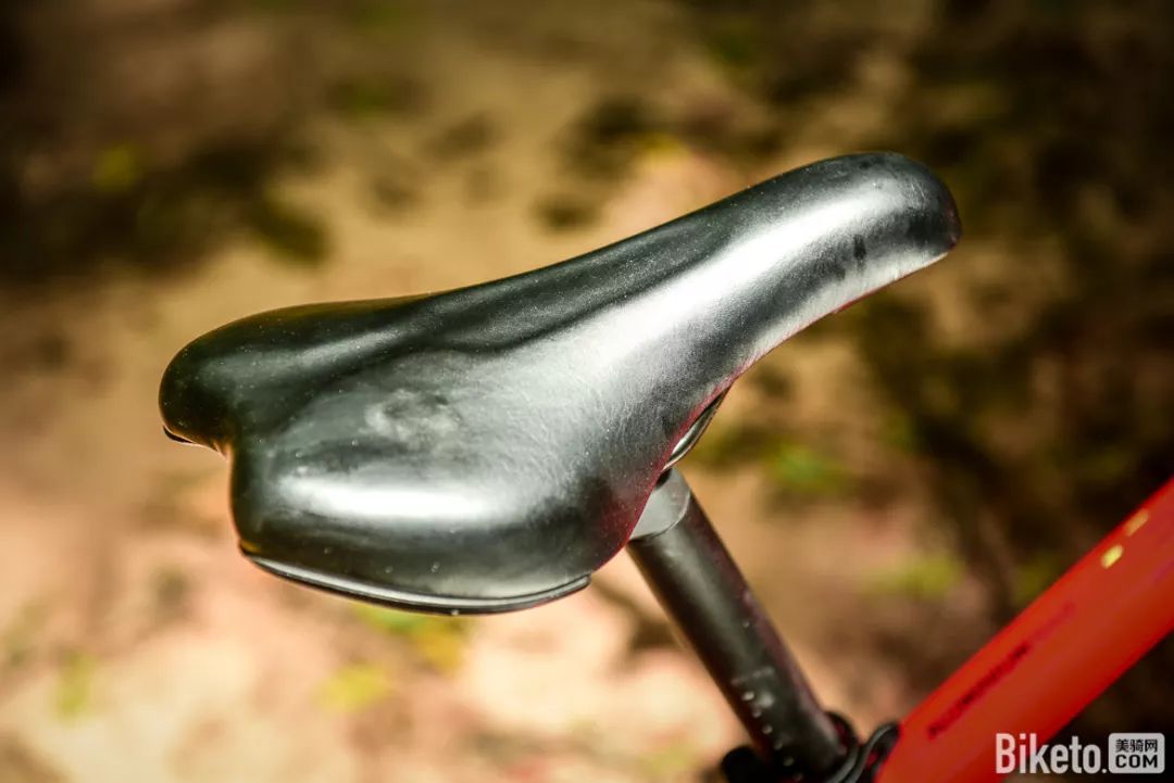 迪卡侬健身自行车_迪卡侬儿童自行车安全标准_迪卡侬BTWIN20寸ST900山地车