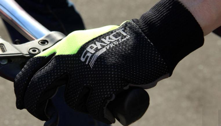 冬季骑行手套保暖灵活_防滑硅胶骑行手套设计_健身手套+护腕