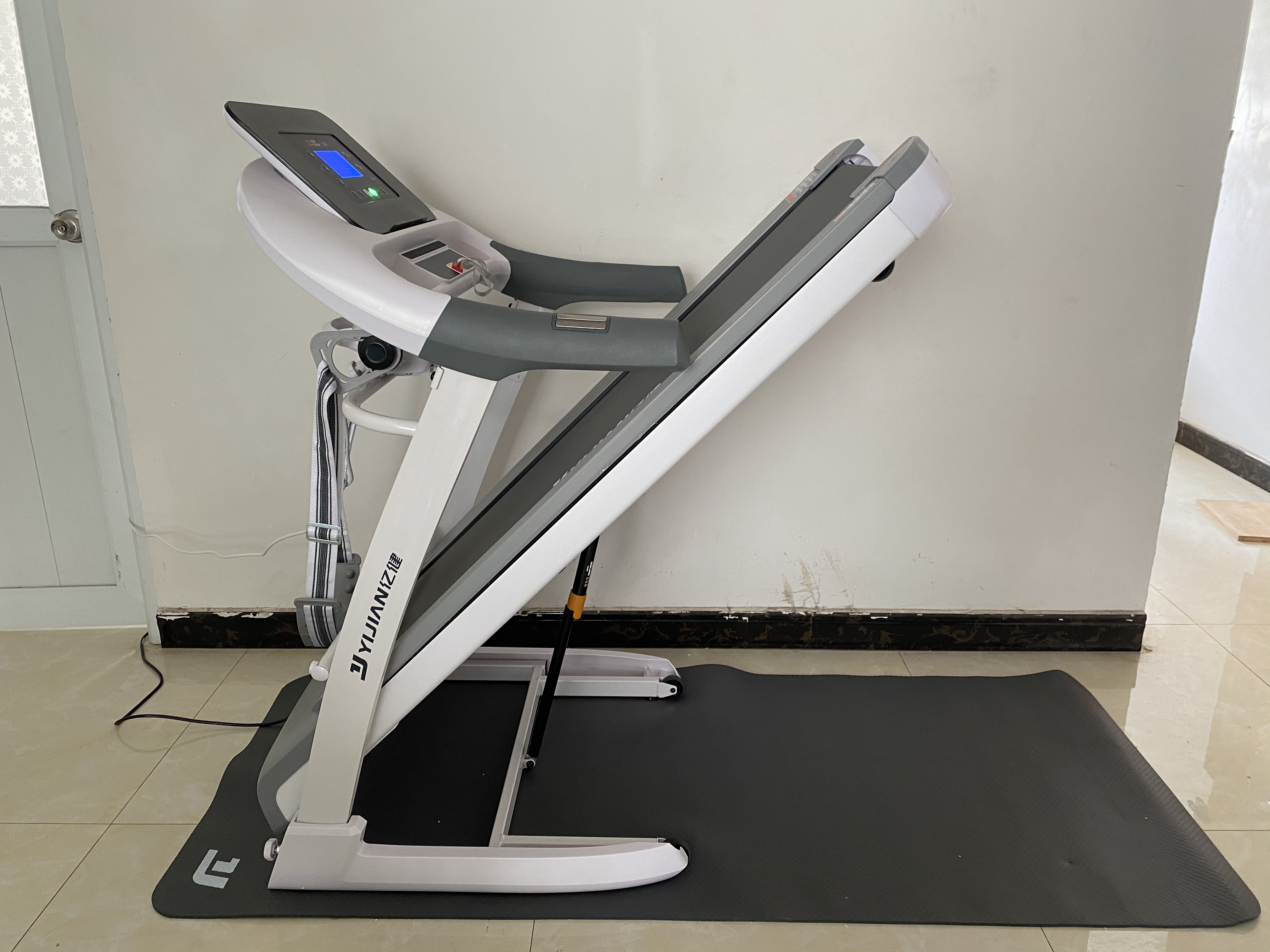 亿健精灵ELF跑步机 语音控制 多功能健身器材_练跑步机时适合听的歌