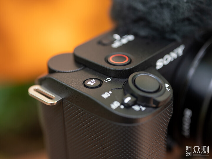 索尼ZV-E1相机体验，选卡、选镜头一文看全_新浪众测