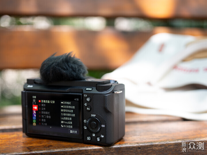 索尼ZV-E1相机体验，选卡、选镜头一文看全_新浪众测