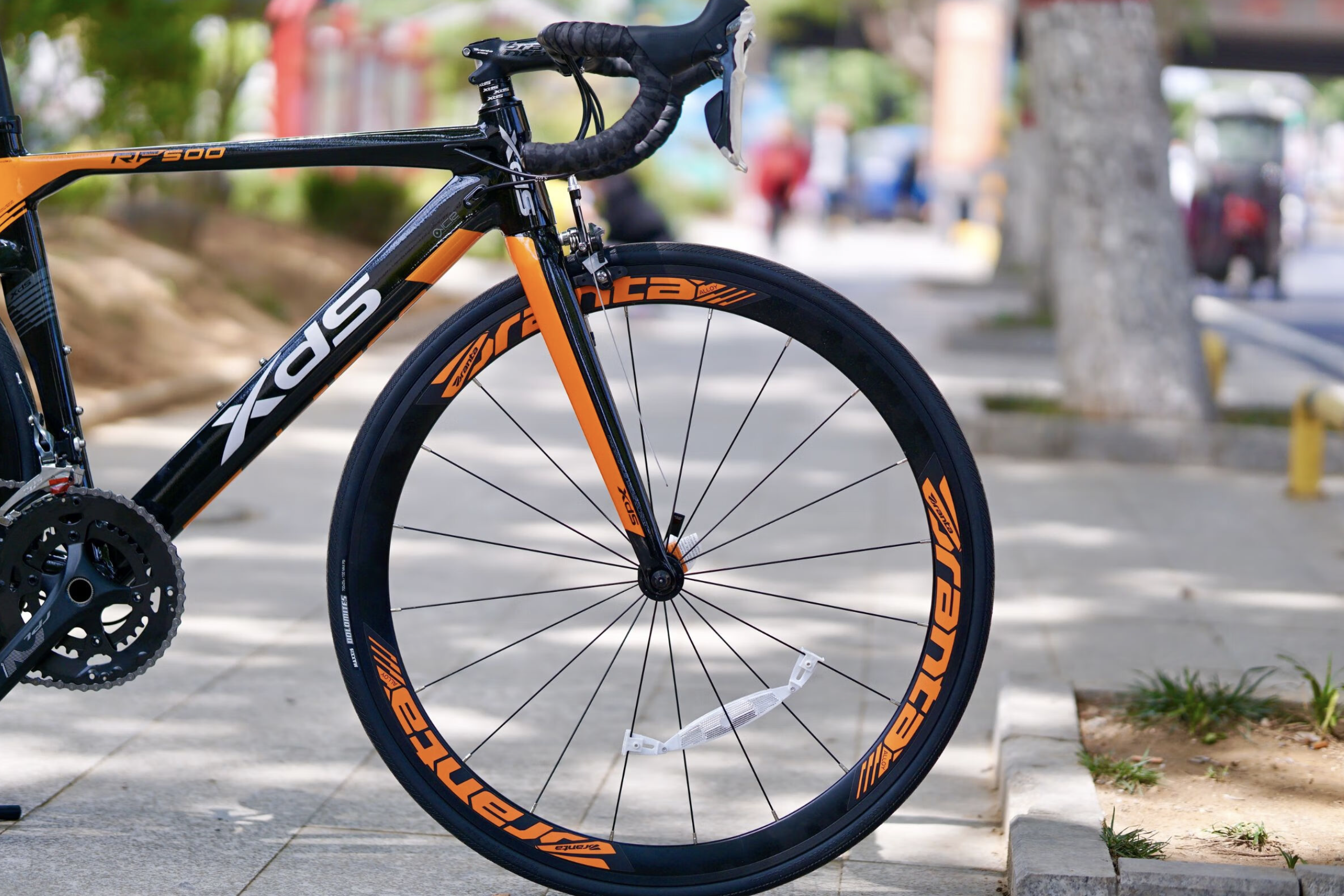 骑行手套和健身手套_骑行入门指南_共享单车骑行体验