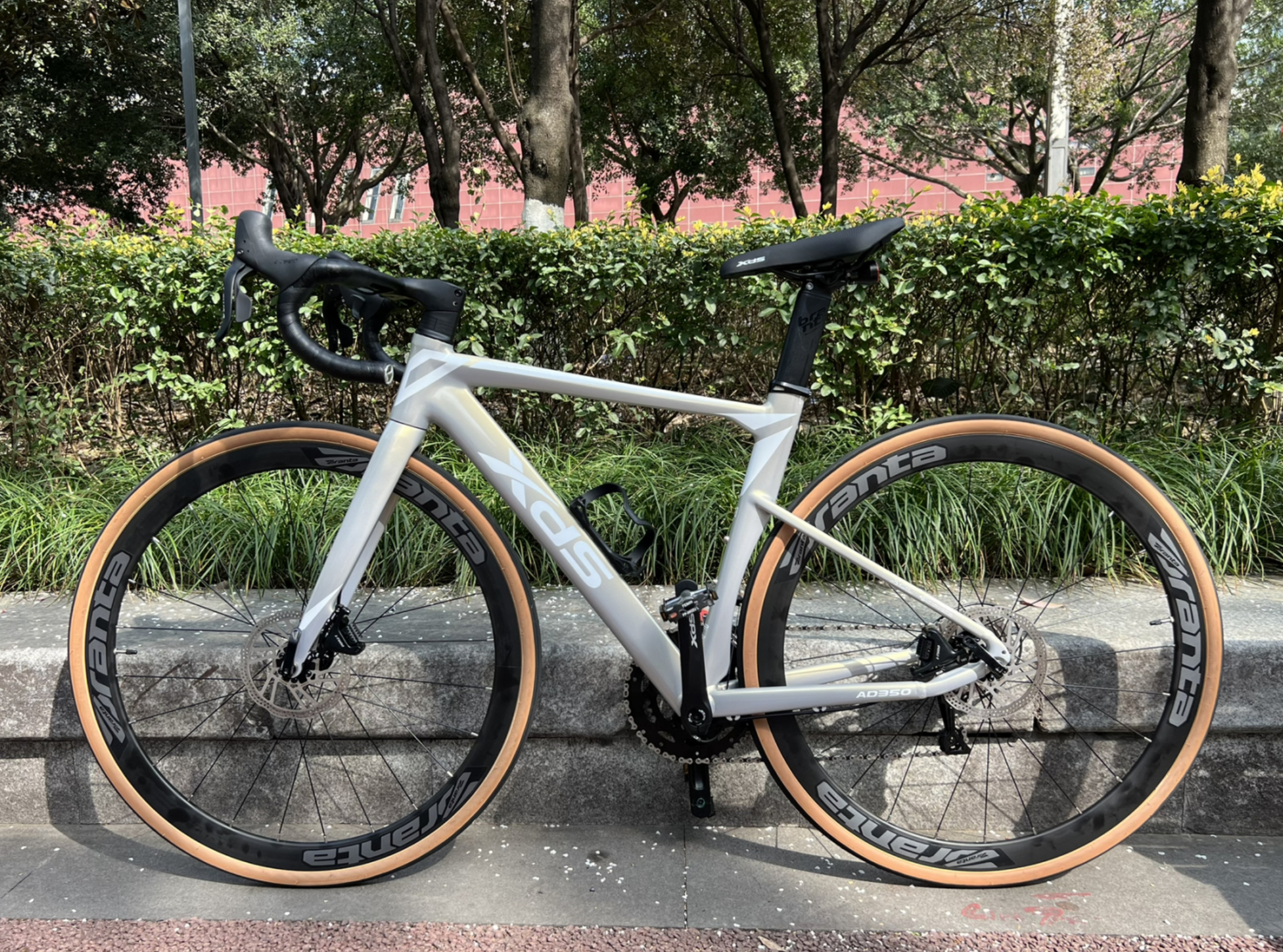 共享单车骑行体验_骑行入门指南_骑行手套和健身手套