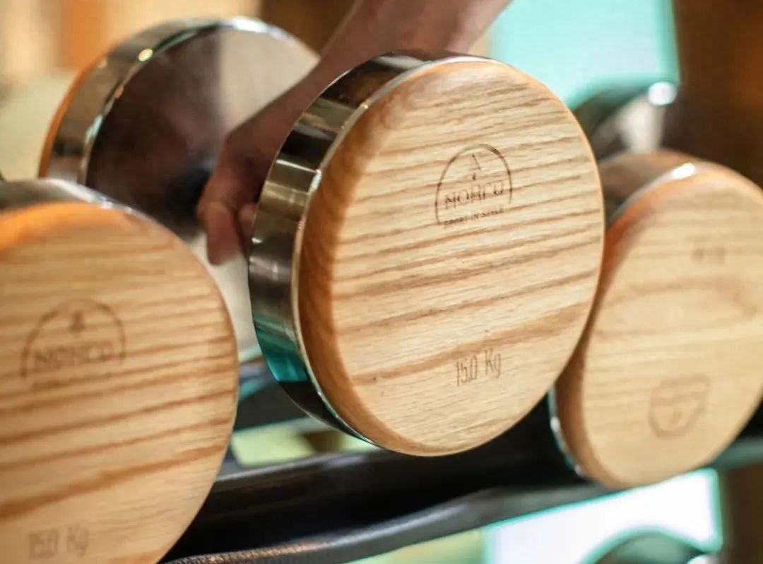 pg赏金女王单机版试玩平台 简单易懂！NOHrD推荐11个超赞的哑铃动作，涉及全身肌肉