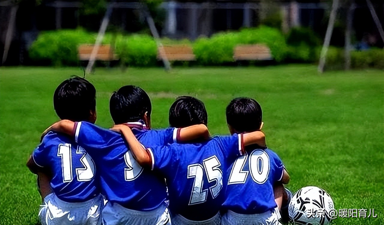 儿童运动器材推荐_孩子运动好处_滚轮健身器