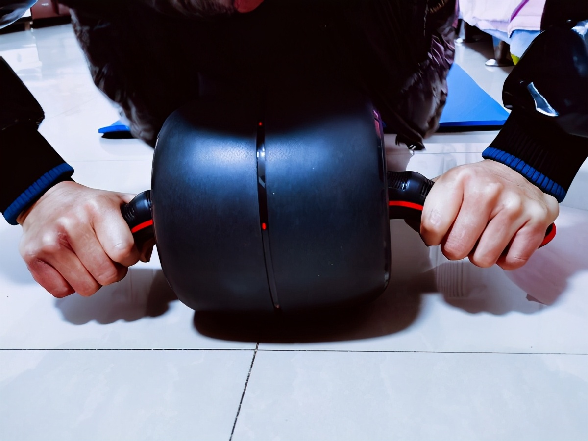 野小兽高弹健腹轮青春版_滚轮健身器_练腹肌神器