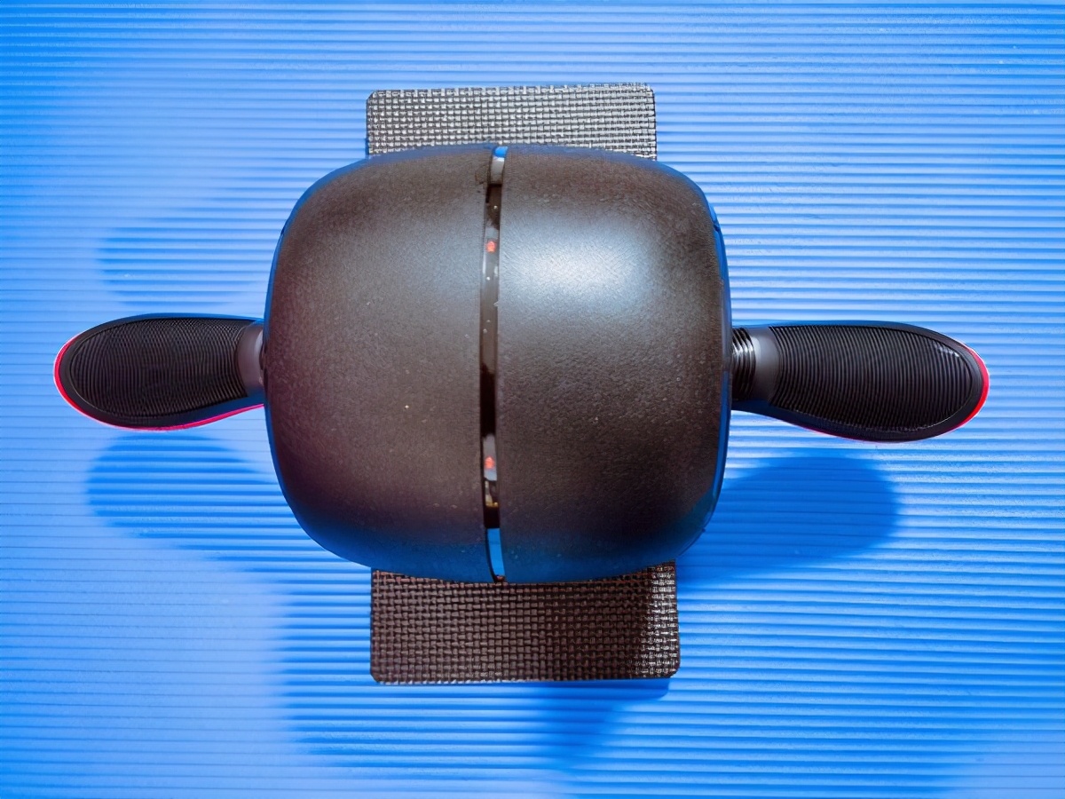 滚轮健身器_野小兽高弹健腹轮青春版_练腹肌神器