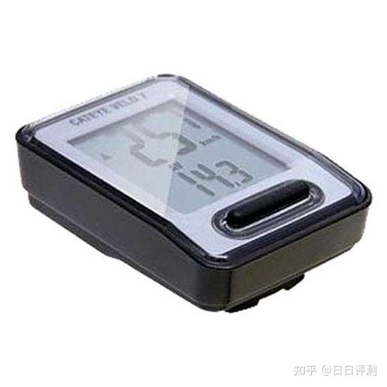 Fitbit计步器评测_计步器使用方法_计步器健康监测