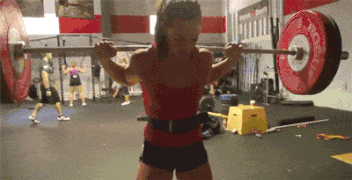 卧推架使用方法_深蹲卧推架选购指南_综合训练器 胸肌