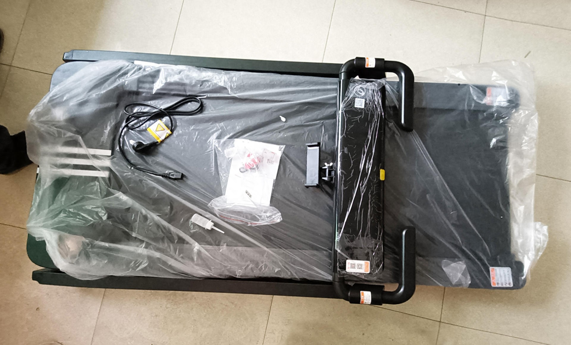 pg麻将胡了试玩平台 可折叠不占空间，亿健Pro家用静音折叠智能跑步机体验