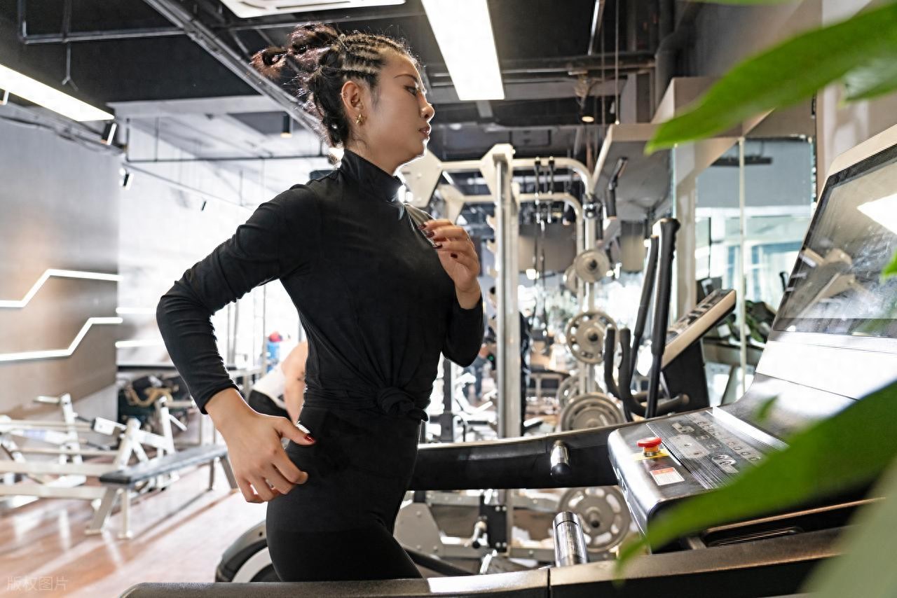 跑步机减脂效果_反重力跑步机原理_跑步机燃脂技巧