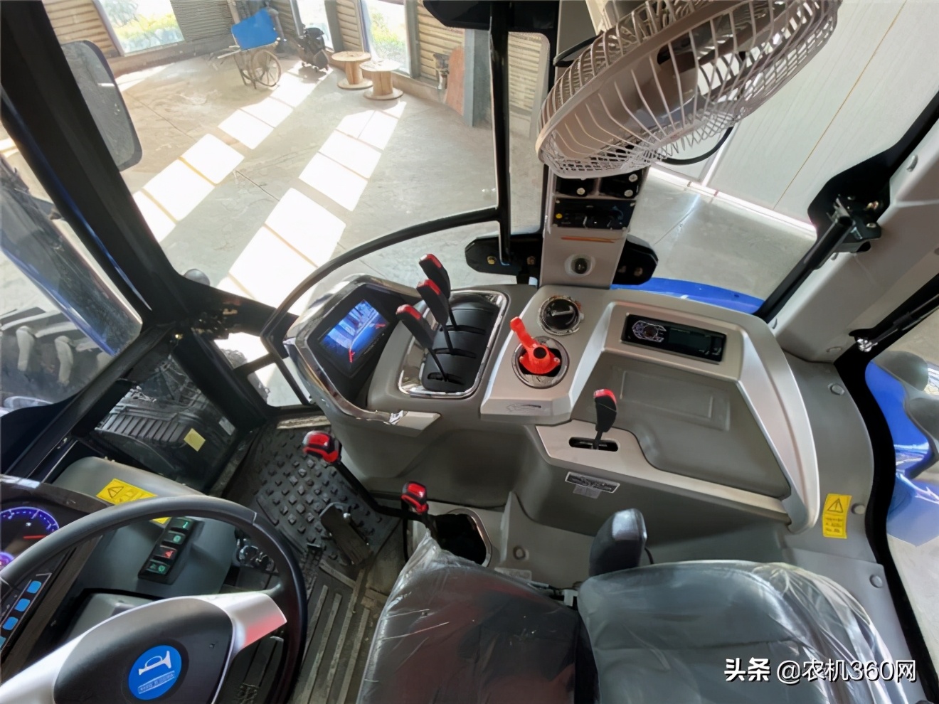 迪玛驰拖拉机经销商催货 孟祥瑞扬州蹲守 迪玛驰拖拉机市场火爆_佳木斯农机经销商名单