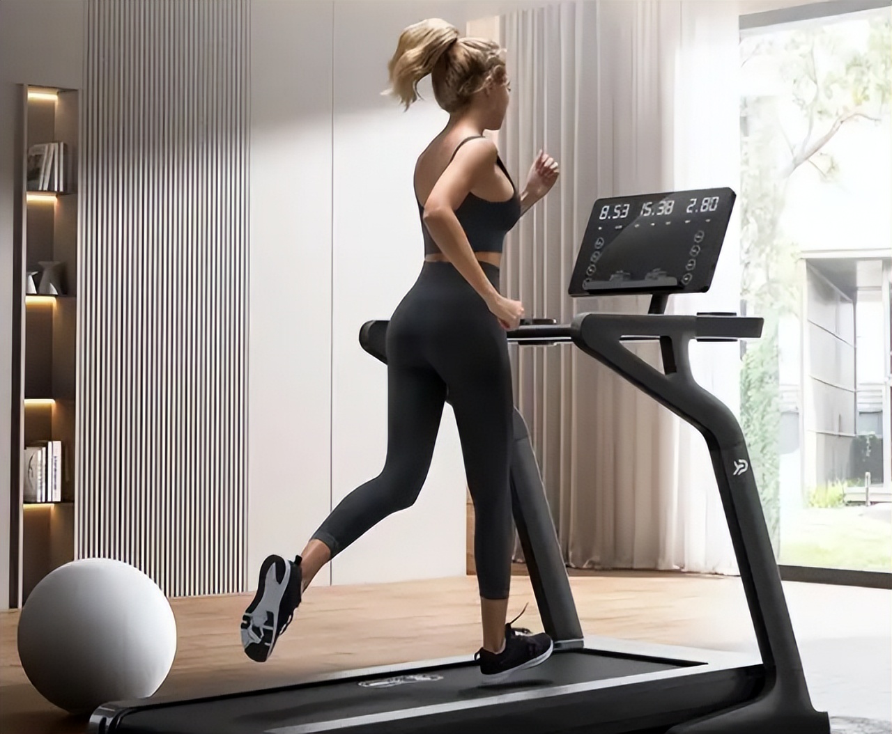 跑步机与户外跑步区别_汇康跑步机m8怎么样_5公里运动效果差异