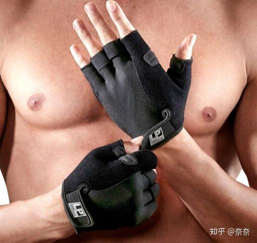 手套健身训练图片_健身训练手套_健身手套