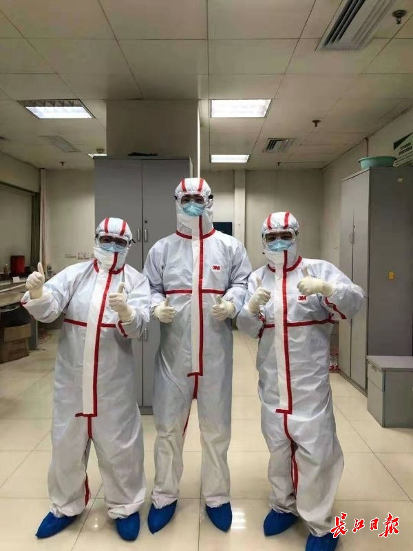 健身手套越紧越好吗_健身手套_极限健身手套