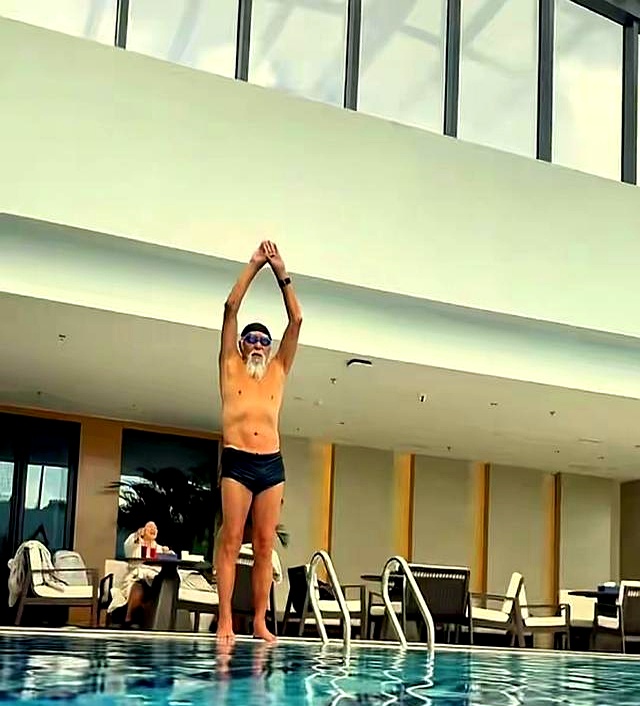 90岁健身视频_王德顺自律人生_中老年人锻炼身体视频