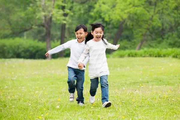 做俯卧撑会影响长高吗_5岁孩子做2000个俯卧撑_吴子兴爸爸制定训练计划