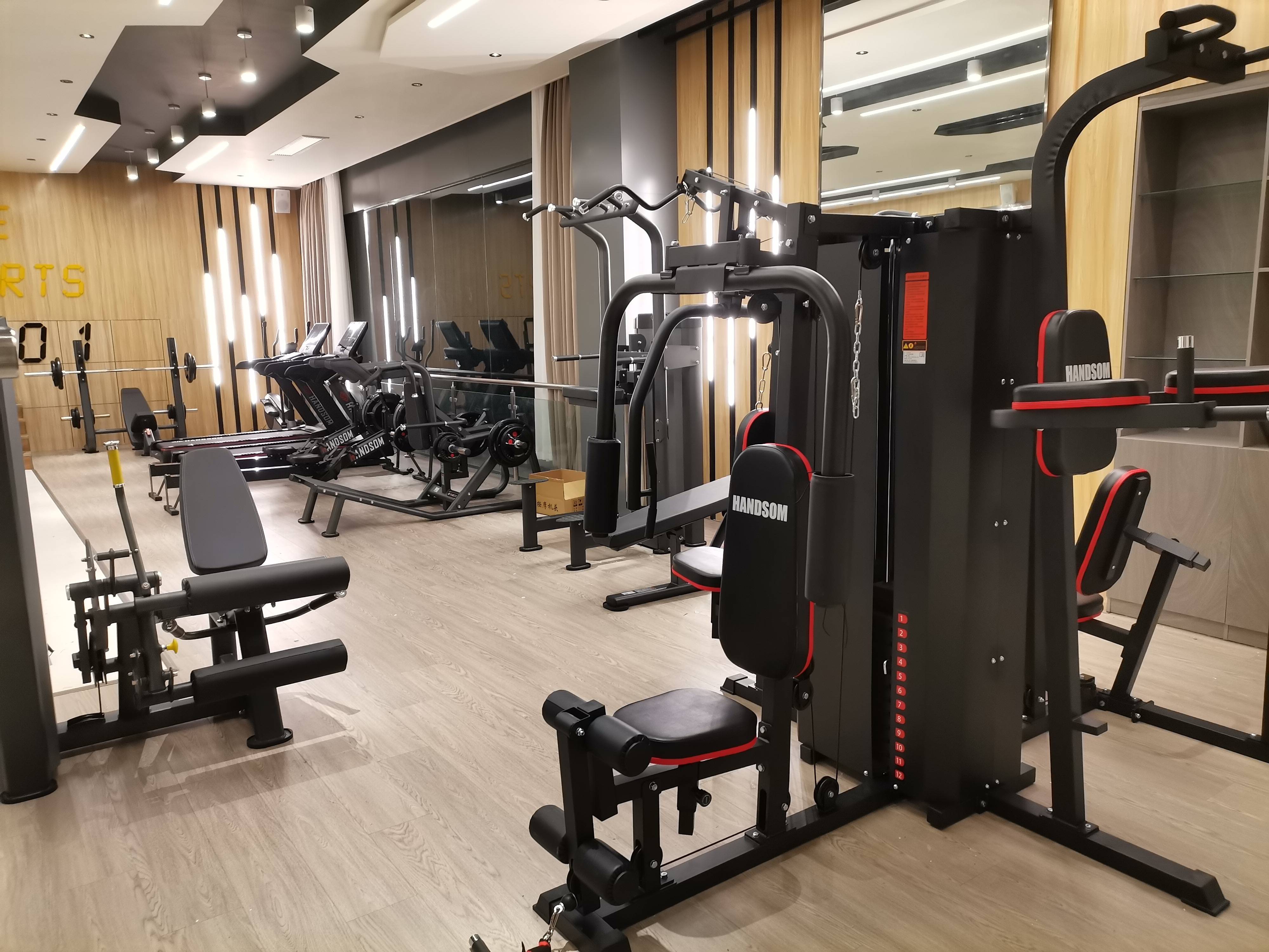 赏金女王pg破解版下载 悍德森健身器材:综合训练器正确使用方法及训练技巧