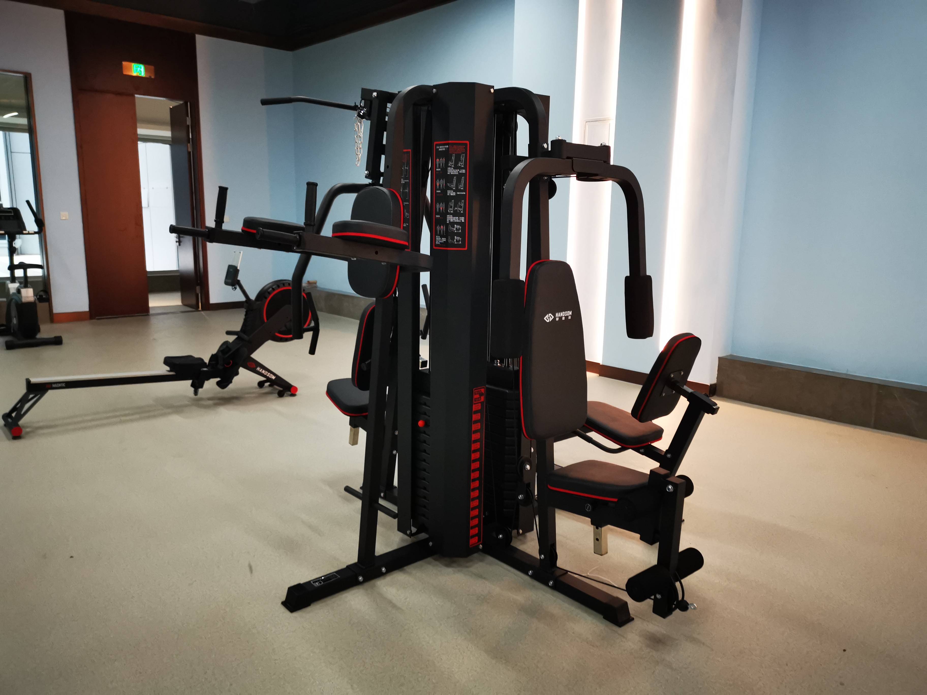 综合训练器安装_综合训练器多种功能及使用技巧_综合训练器正确使用方法