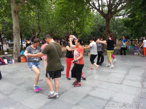西安水兵舞教程_水兵舞二套歌曲_西安广场舞