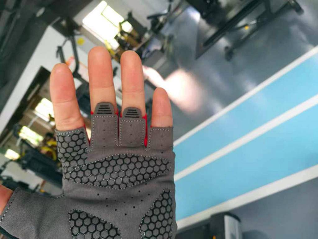 迈克达威半指手套_健身手套需要护腕吗_骑行运动手套