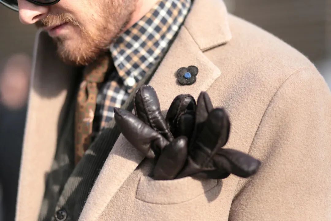 健身专用手套_冬天手套材质选择_保暖与设计平衡的手套推荐