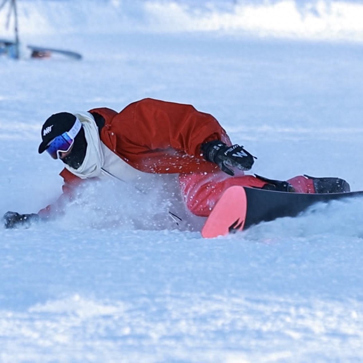 pg电子麻将胡了入口下载 凯夫拉滑雪手套：保暖与防护兼具，你值得拥有吗？