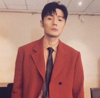 明星减肥方法对比_脚蹬拉力器瘦腰腹训练_赵一楠牛牛瘦身