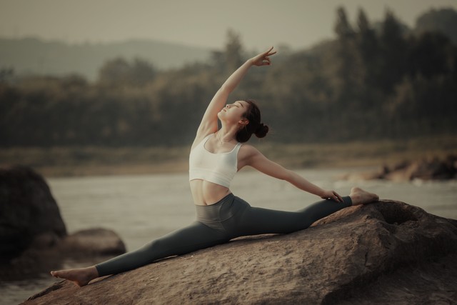 轻柔运动预防慢性伤身_做力量训练时呼吸方法_健身放松养精气神